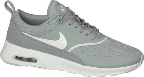 nike air max thea grijs dames|Nike Factory Stores.